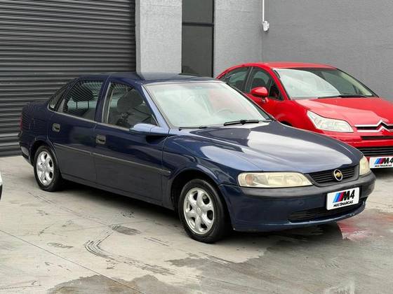 CHEVROLET VECTRA 2.0 MPFI GLS 8V GASOLINA 4P MANUAL